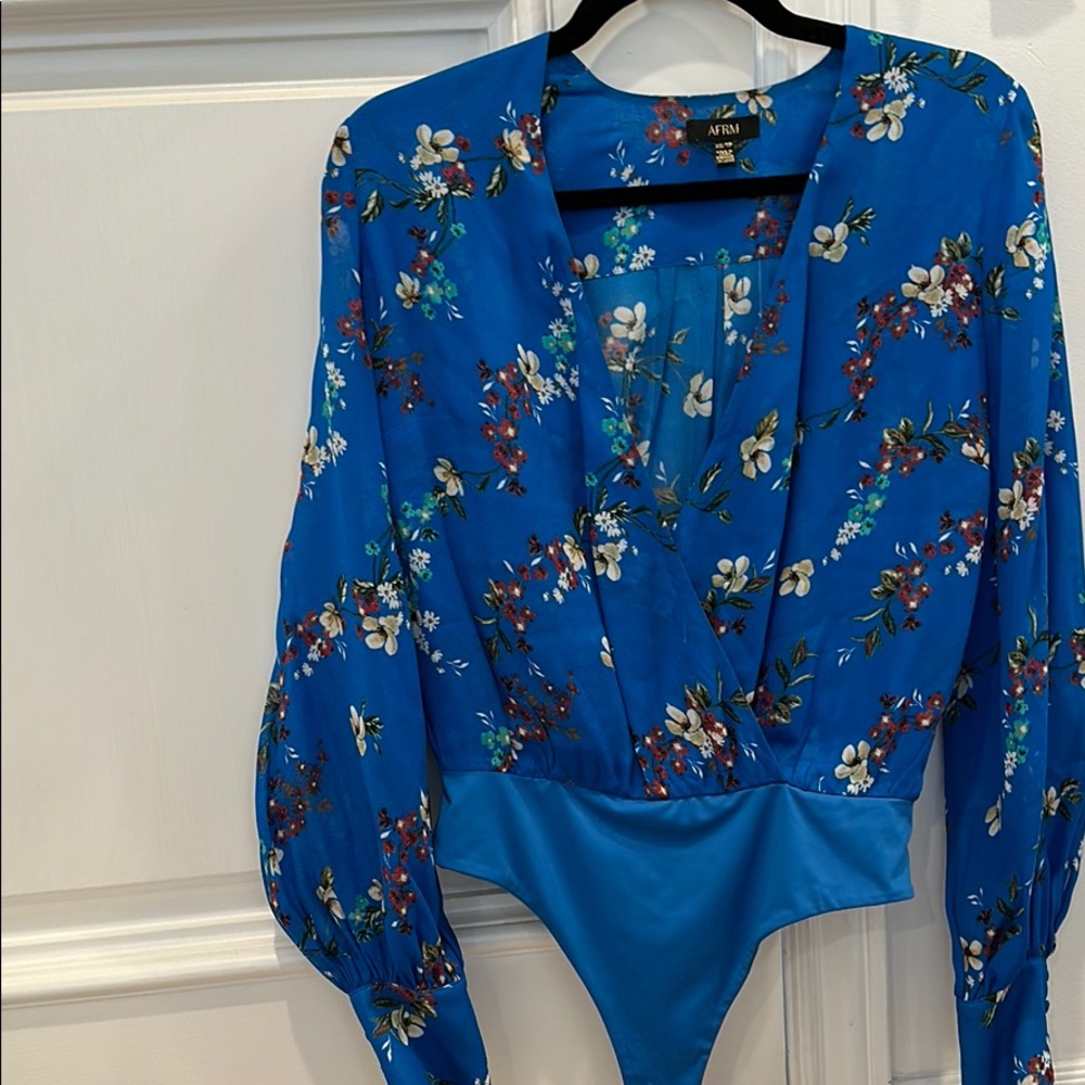 Bodysuit with neck tie